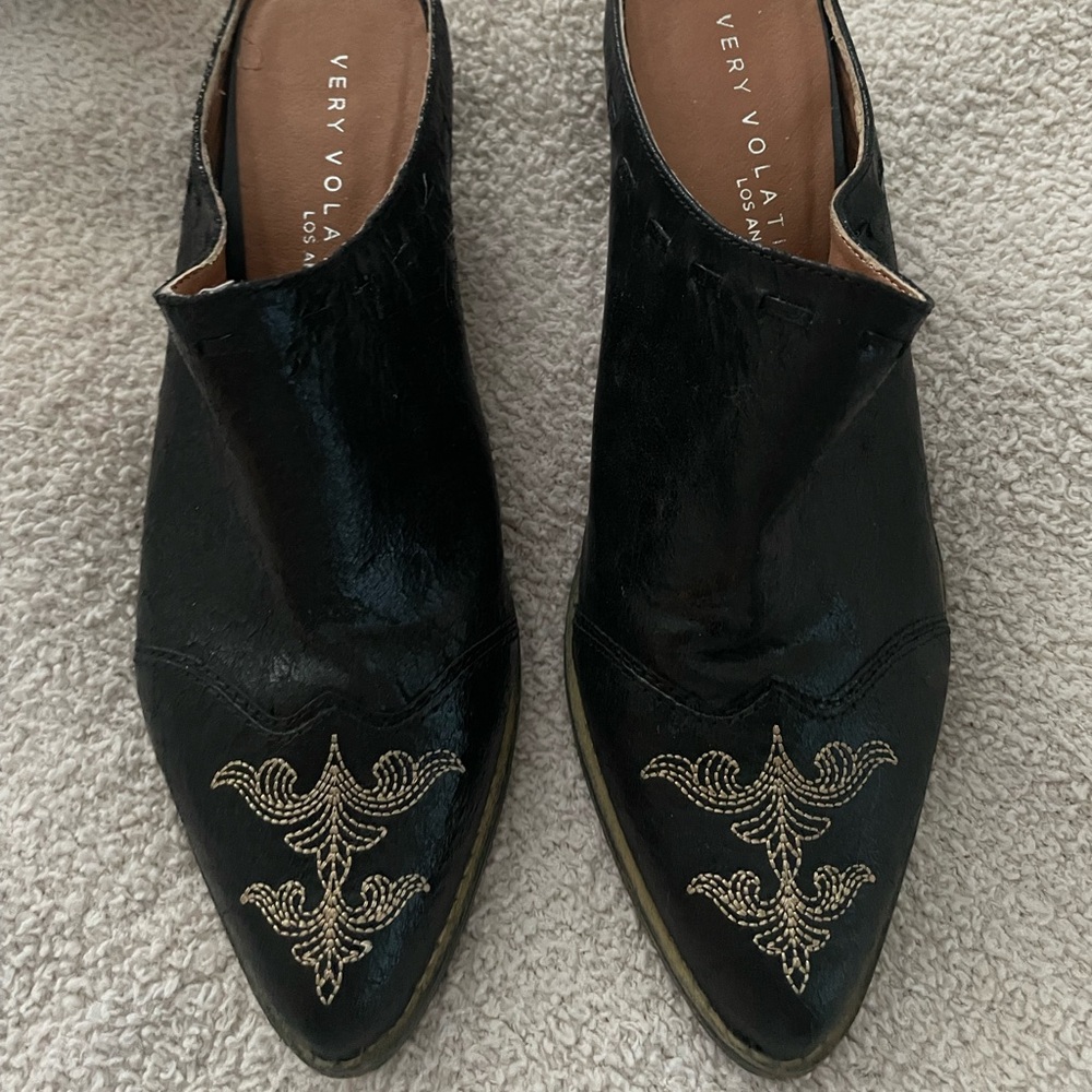 Very Volatile leather boot mules